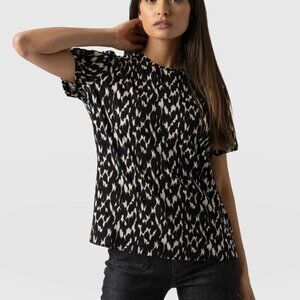 Boyfriend Tee - Eden Black/White T-Shirt | Relaxed & Versatile Style